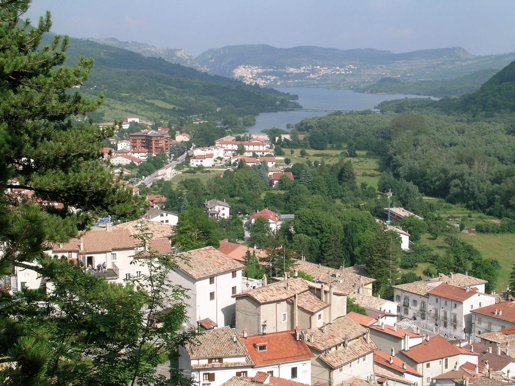 Hotel Il Vecchio Pescatore Villetta Barrea Dış mekan fotoğraf